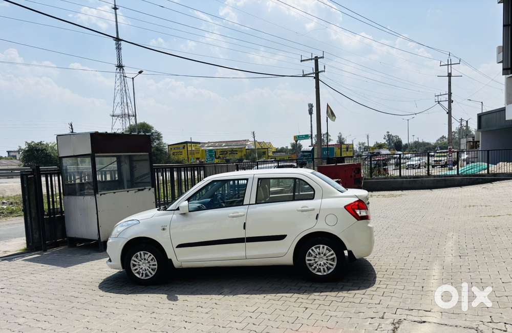 Maruti Suzuki Swift Dzire Lxi Option, 2016, Cng & Hybrids