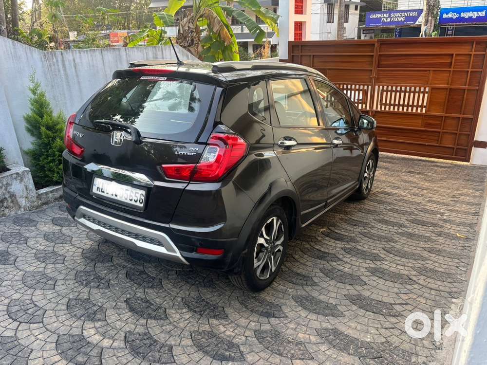 Honda Wr-v 2017 Model Full Option With Sunroof