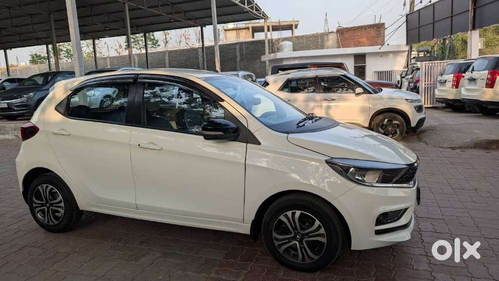 Tata Tiago 1.05 Revotorq Xt, 2023, Petrol