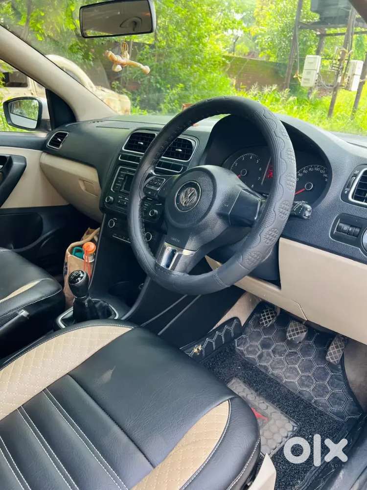 Volkswagen Polo Petrol 2015