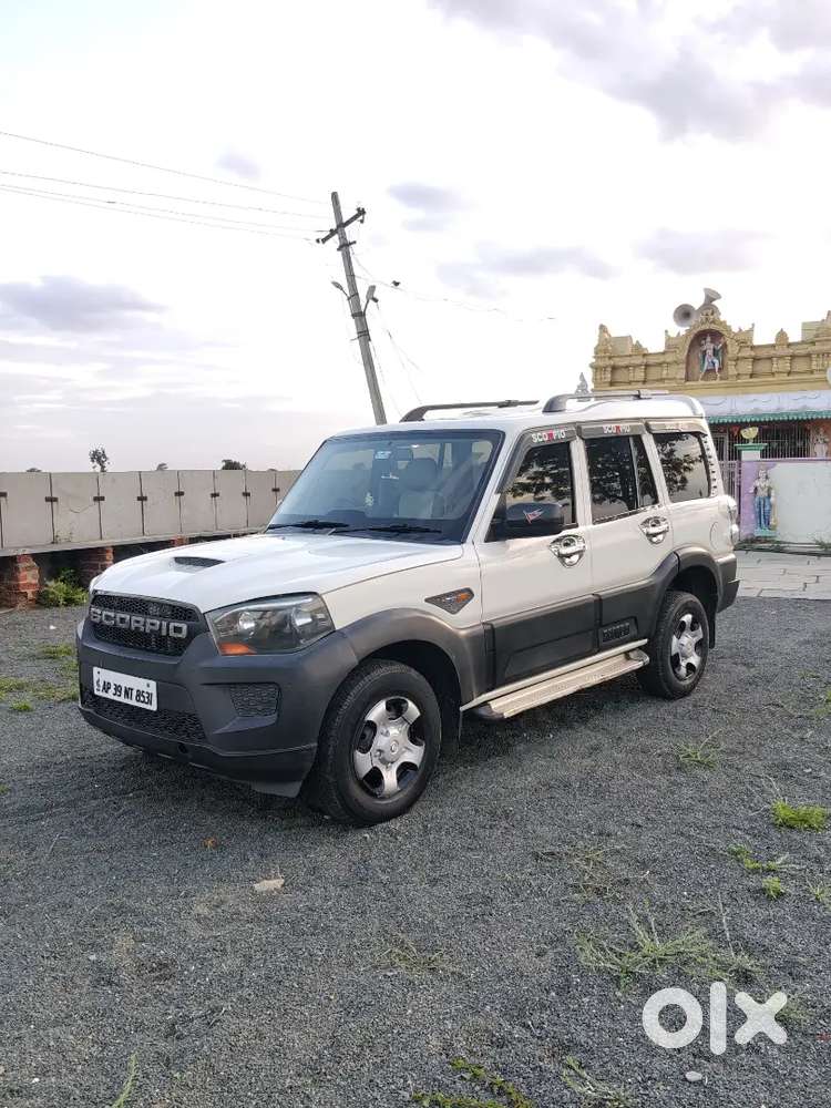 Mahindra Scorpio (9 Seater) S2  Modal 2015