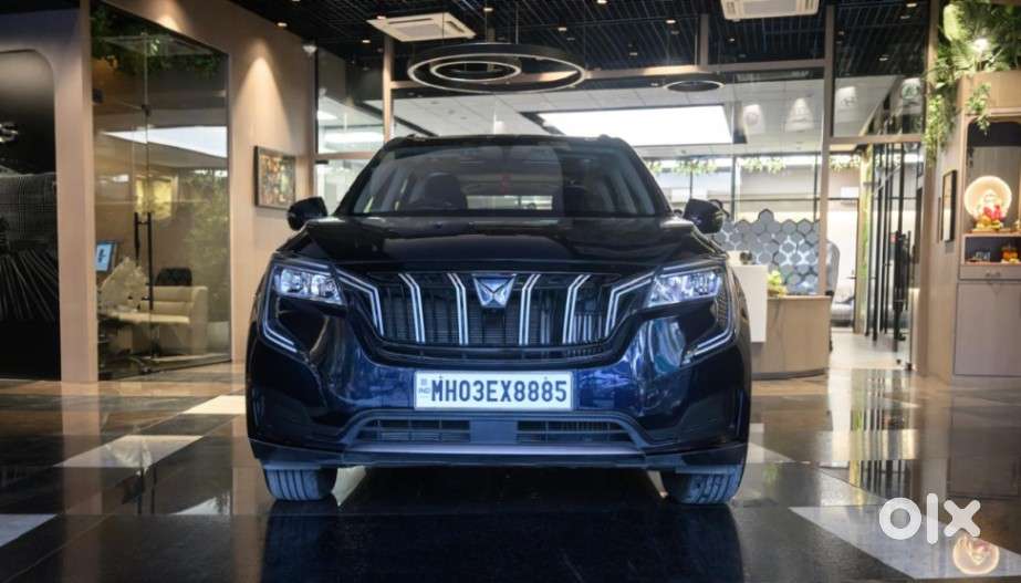 Mahindra Xuv700 Ax5 Petrol Automatic 7-seater, 2025, Petrol