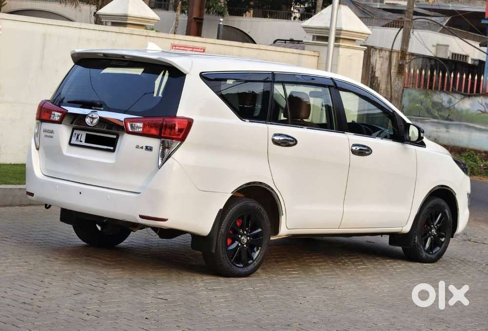 Toyota Innova Crysta 2.4 Gx Mt, 2016, Diesel