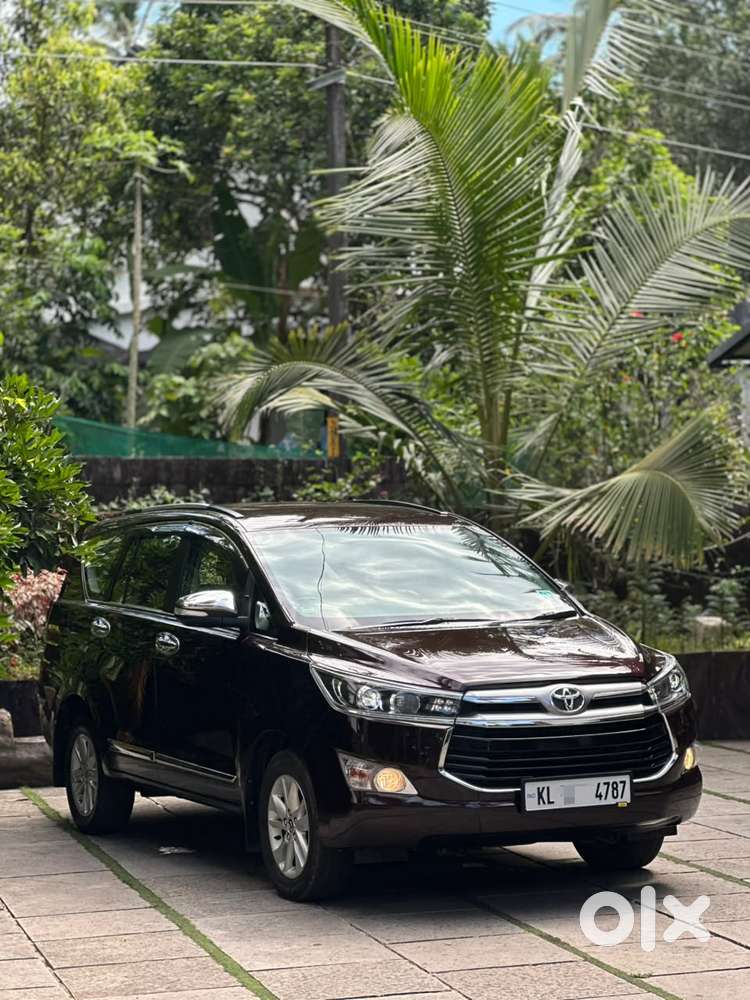 Toyota Innova Crysta 2.4 V, 2017, Diesel