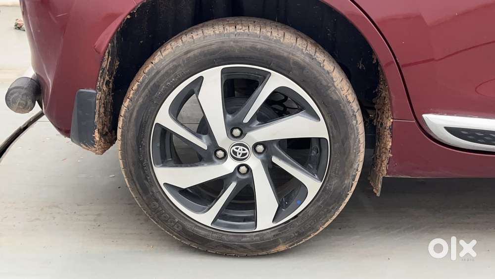 Toyota Glanza 1.2 V Amt, 2023, Petrol