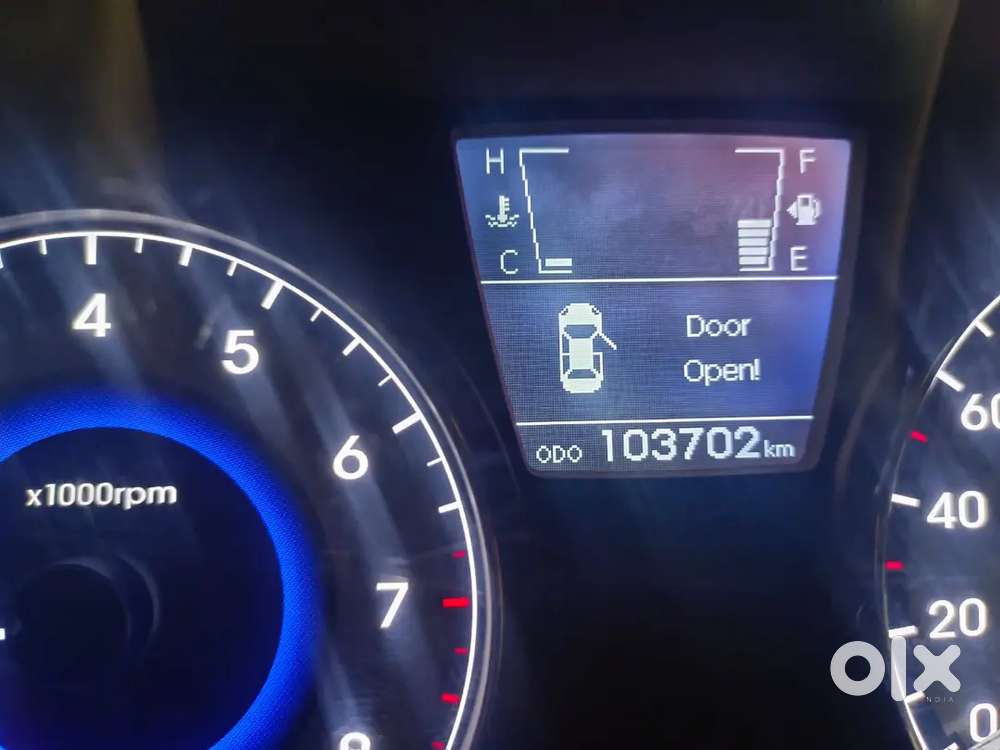 Hyundai Fluidic Verna 2014 Petrol 105000 Km Driven