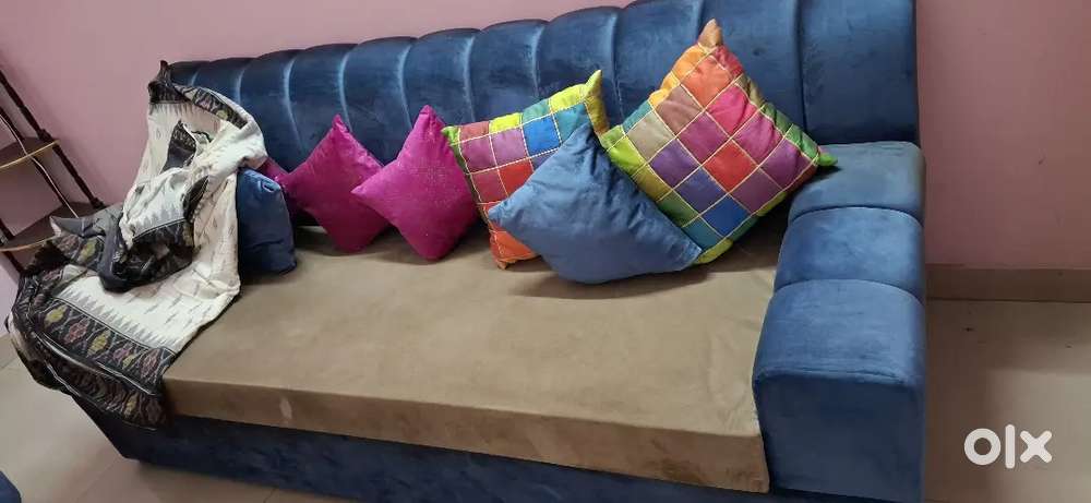 5 seater unused sofa for sale