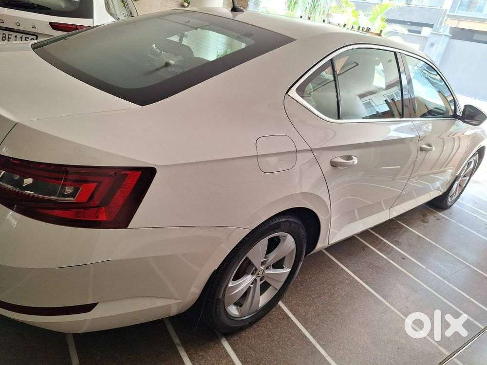 Skoda Superb Style 1.8 Tsi At, 2018, Petrol