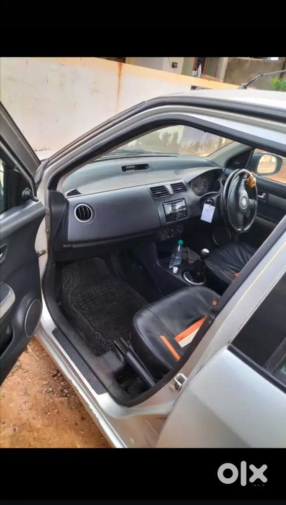Maruti Suzuki Dzire 2010 Petrol 130000 Km Driven