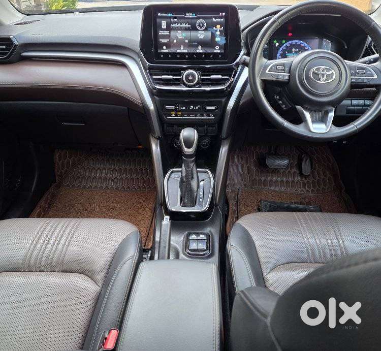 Toyota Urban Cruiser Hyryder 1.5 V Hybrid, 2023, Petrol