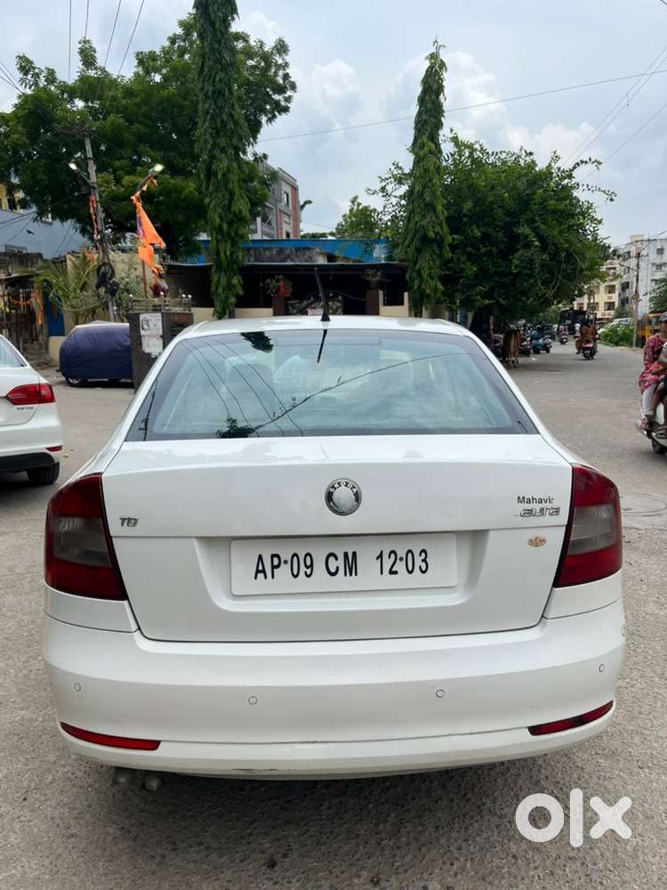 Skoda Laura