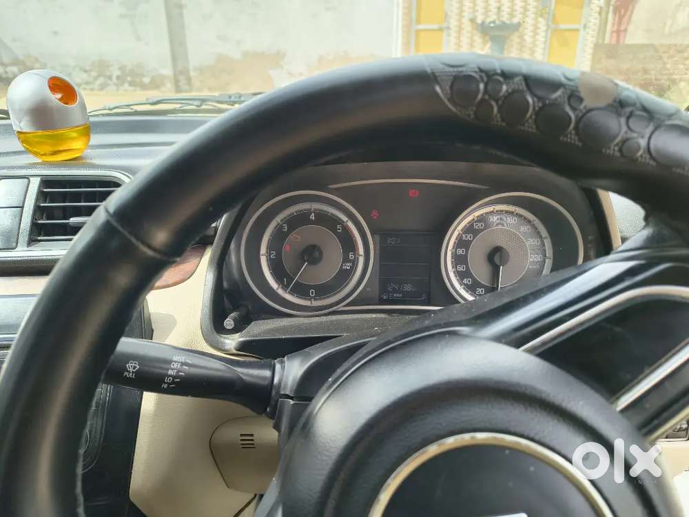 Maruti Suzuki Swift Dzire 2017 Diesel Well Maintained