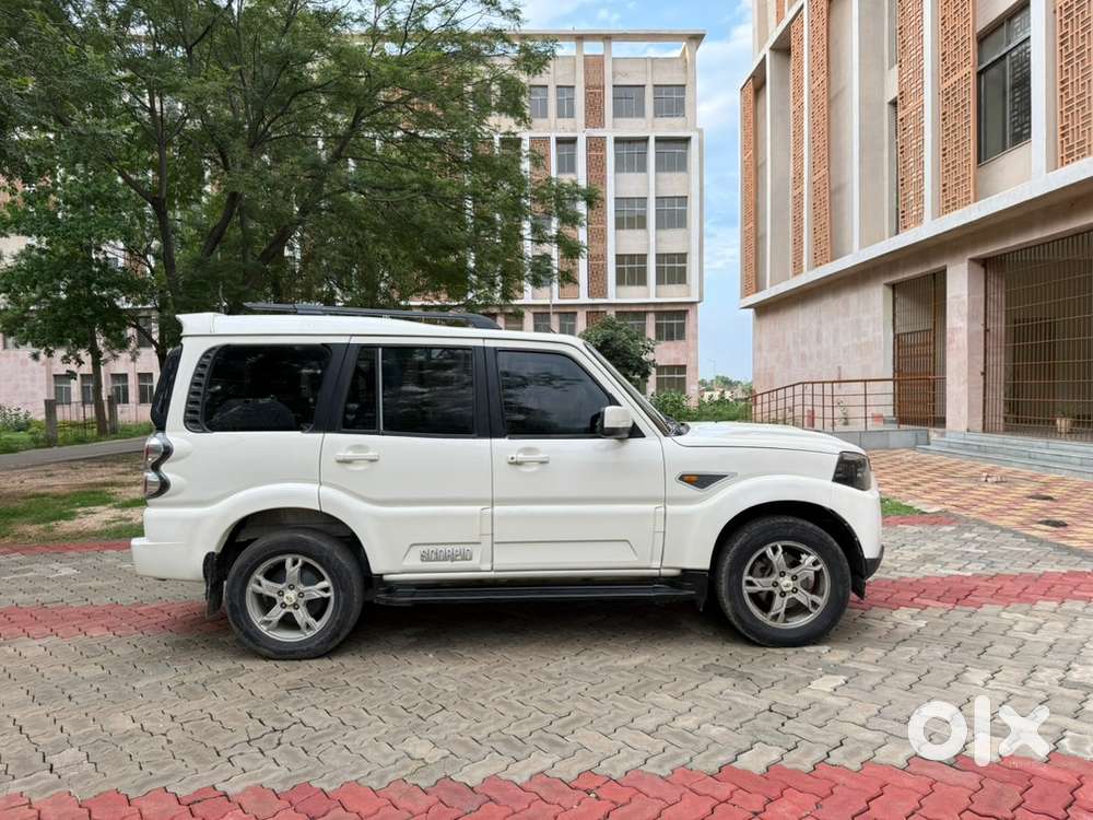 Scorpio S10