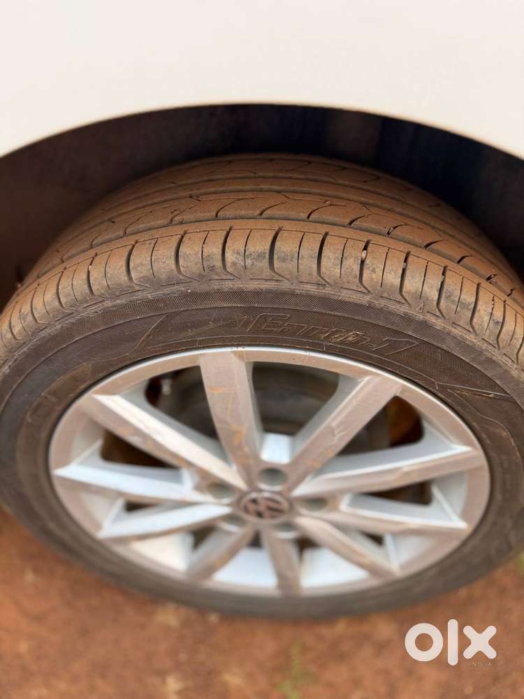 Volkswagen Vento 1.2 Tsi Highline Plus Dsg Automatic Petrol