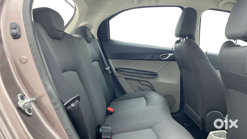 Tata Tiago 1.2 Revotron Xza, 2018, Petrol