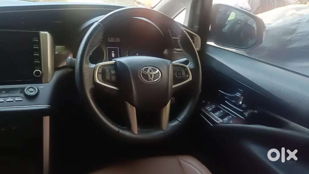 Toyota Innova Crysta 2022 Petrol Well Maintained