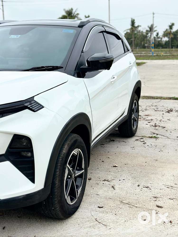Tata Nexon Creative Plus S 1.2 Revotron Petrol 7dca, 2025, Petrol