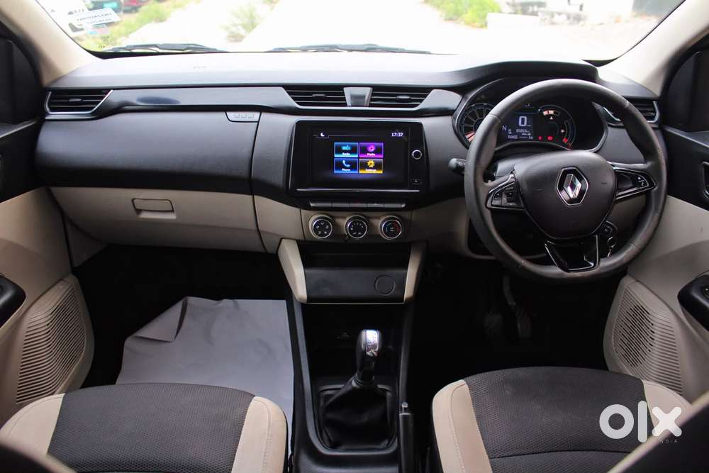 Renault Triber Rxt, 2022, Petrol