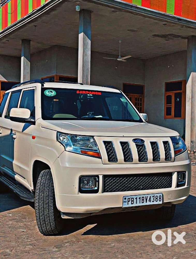 Mahindra Tuv 300 2015 Diesel Well Maintained