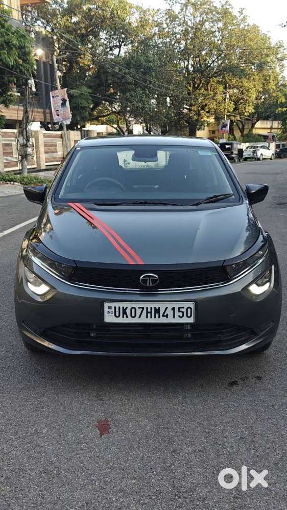Tata Altroz 1.2 Xt Luxe Petrol, 2026, Petrol