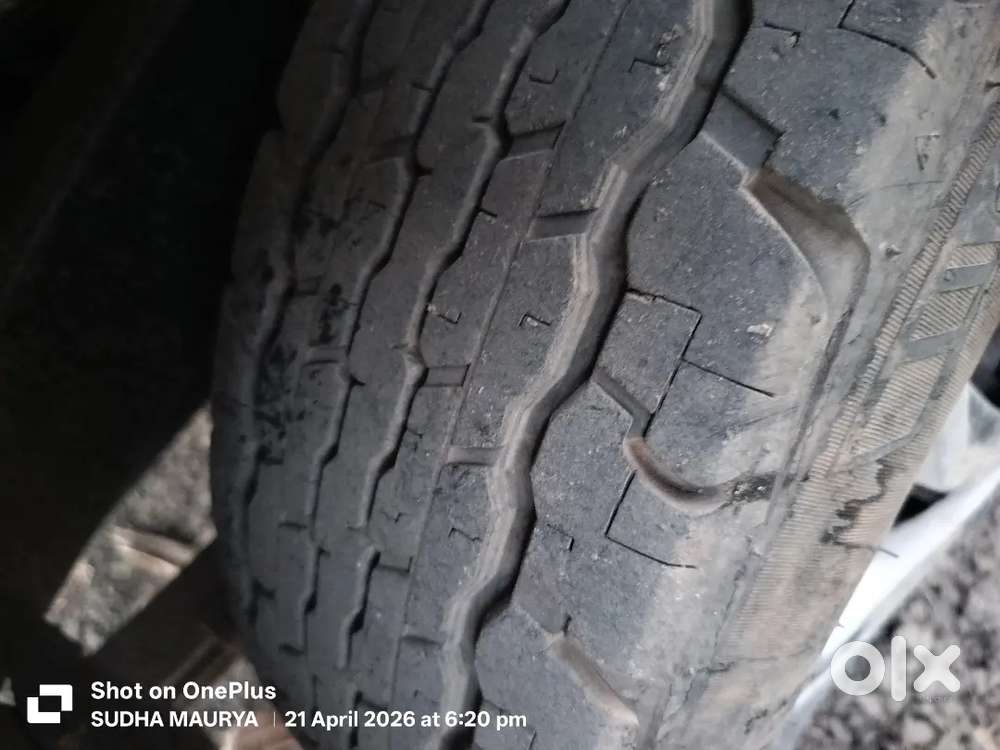 Hmko New Gadi Lena H Is Liye Bech Rhe H