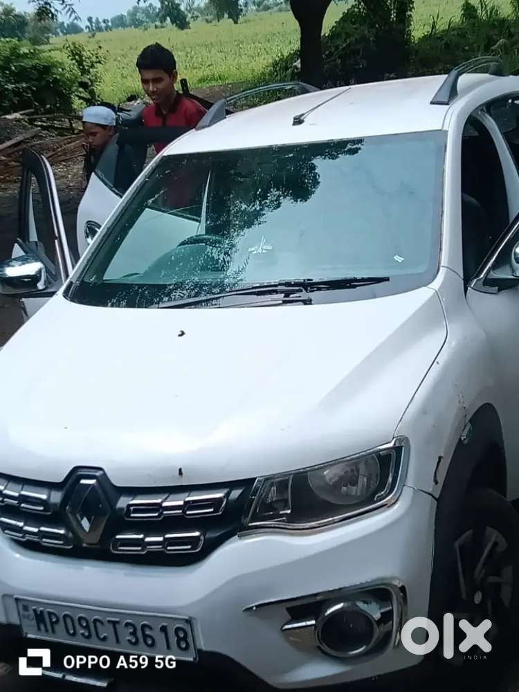 Mahindra Renault Logan 2016 Variant