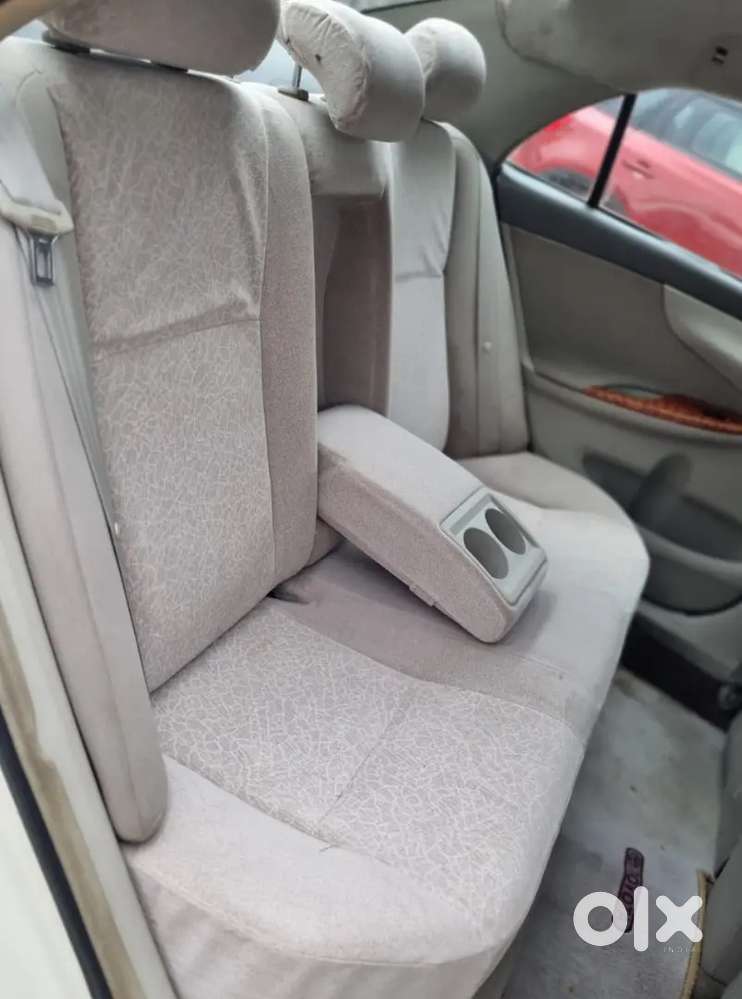 Toyota Corolla Altis 2010 Petrol Well Maintained