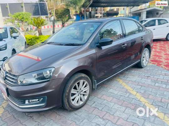 Volkswagen Vento 1.6 Highline, 2015, Petrol