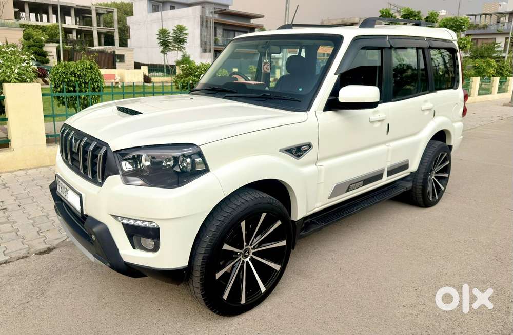Mahindra Scorpio Classic 2.2 S 11 Mt 7 Str, 2023, Diesel