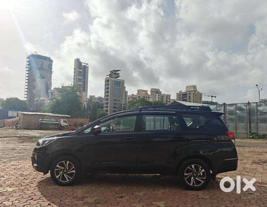Toyota Innova Crysta 2.4 Gx Limited Edition At 8 Str, 2022, Diesel