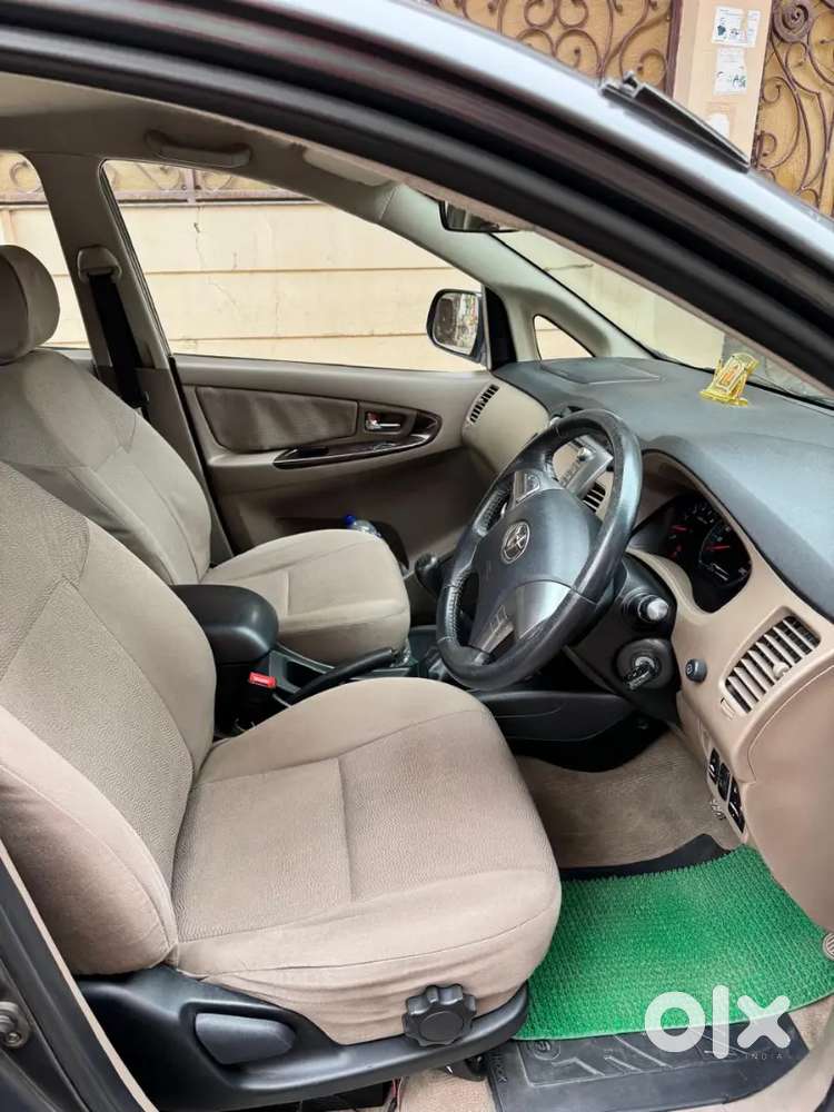 Toyota Innova 2.5 V