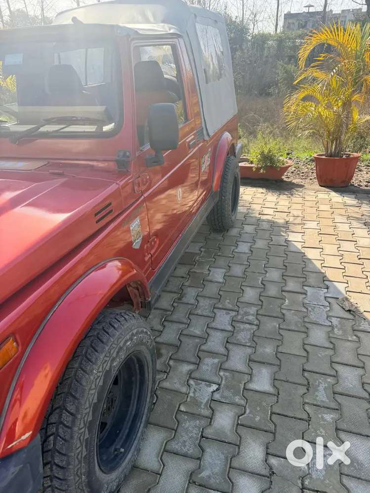 Maruti Suzuki Gypsy 4*4 Red Gypsy