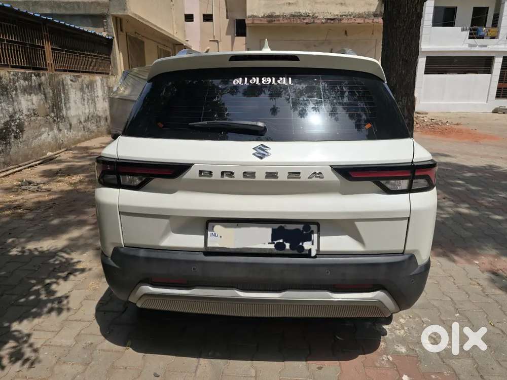 Maruti Suzuki Brezza 2024 Cng & Hybrids 60000 Km Driven