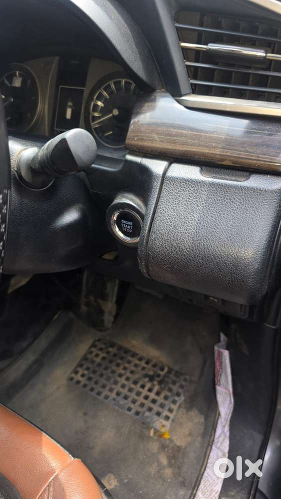 Toyota Innova Crysta Diesel 2016