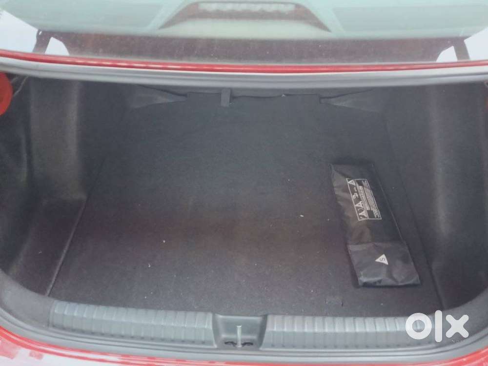 Skoda Slavia Style 1.0l Tsi At, 2024, Petrol