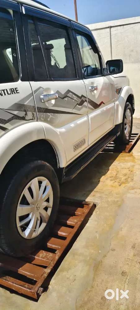 Mahindra Scorpio 2017 Diesel 81000 Km Driven