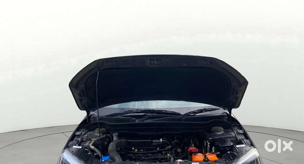 Maruti Suzuki Brezza 1.5 Zxi Smart Hybrid, 2022, Petrol