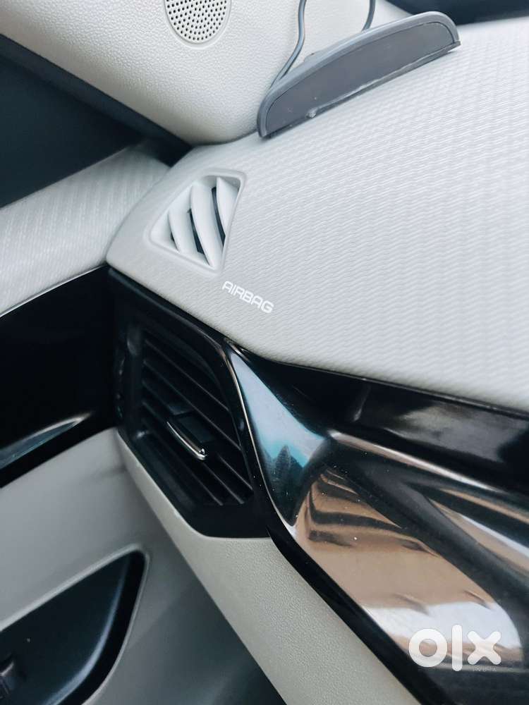 Mahindra Kuv 100 2016-2017 Mfalcon G80 K8 Dual Tone, 2016, Cng & Hyb..