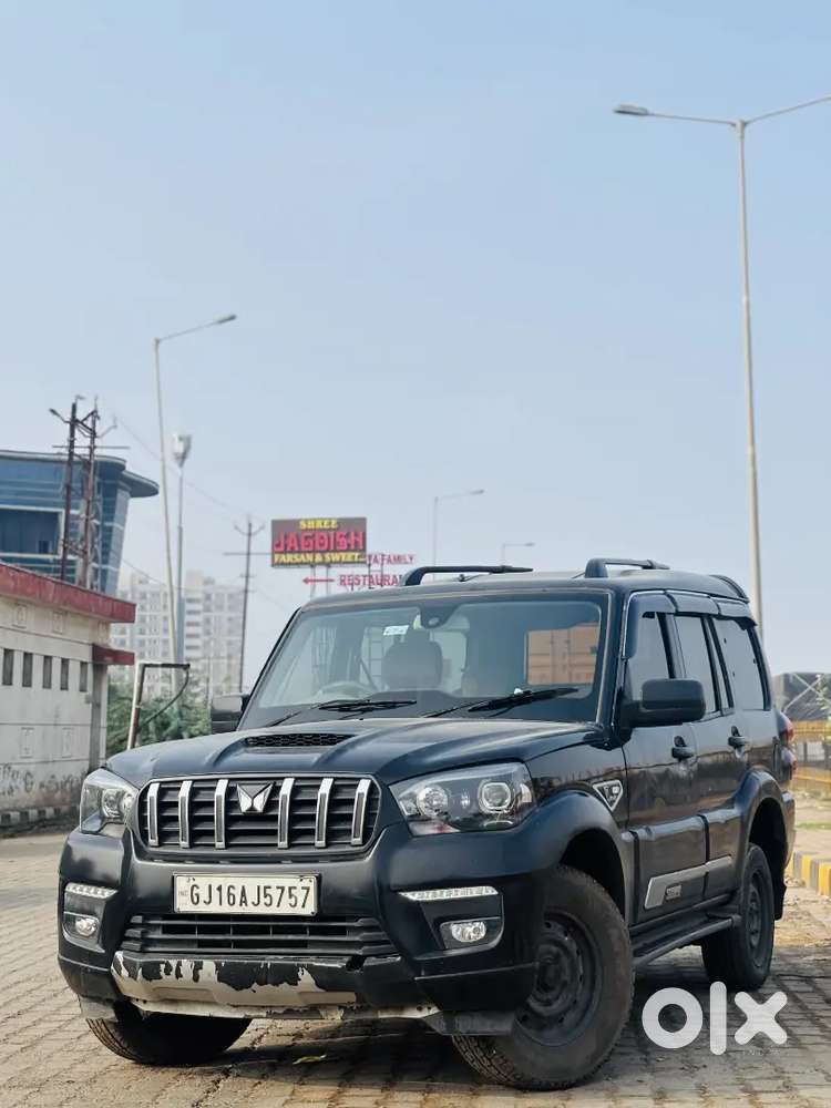Mahindra Scorpio Classic 2009 Diesel Manual 4th