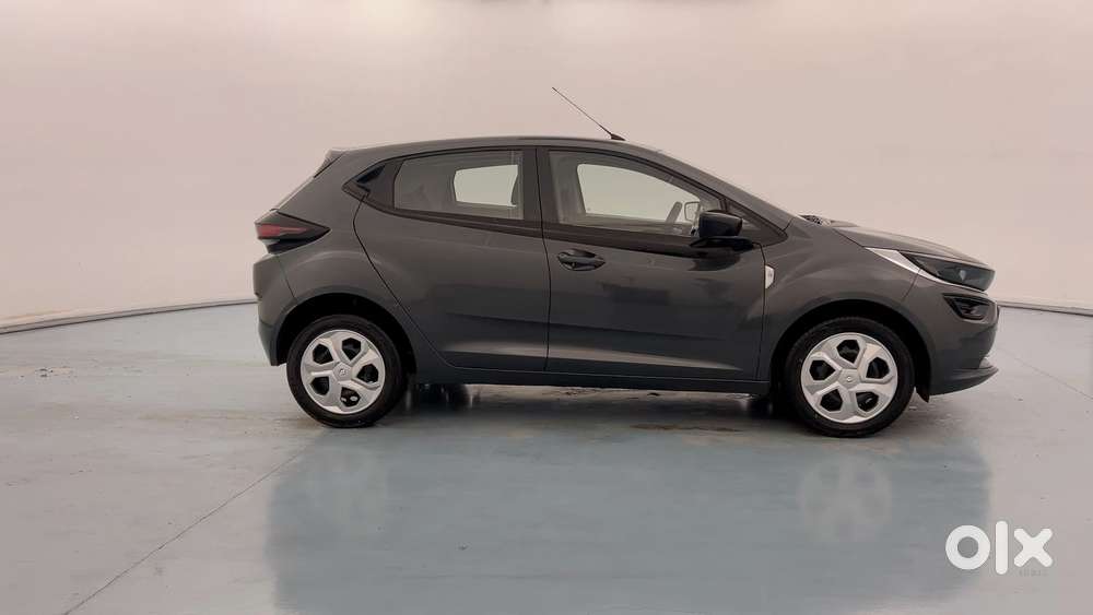 Tata Altroz 1.2 Xm Plus, 2022, Petrol