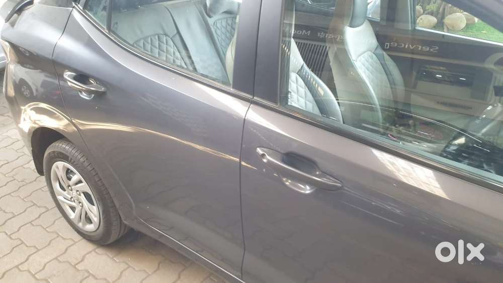 Hyundai Aura Cng & Hybrids 40000 Km Driven