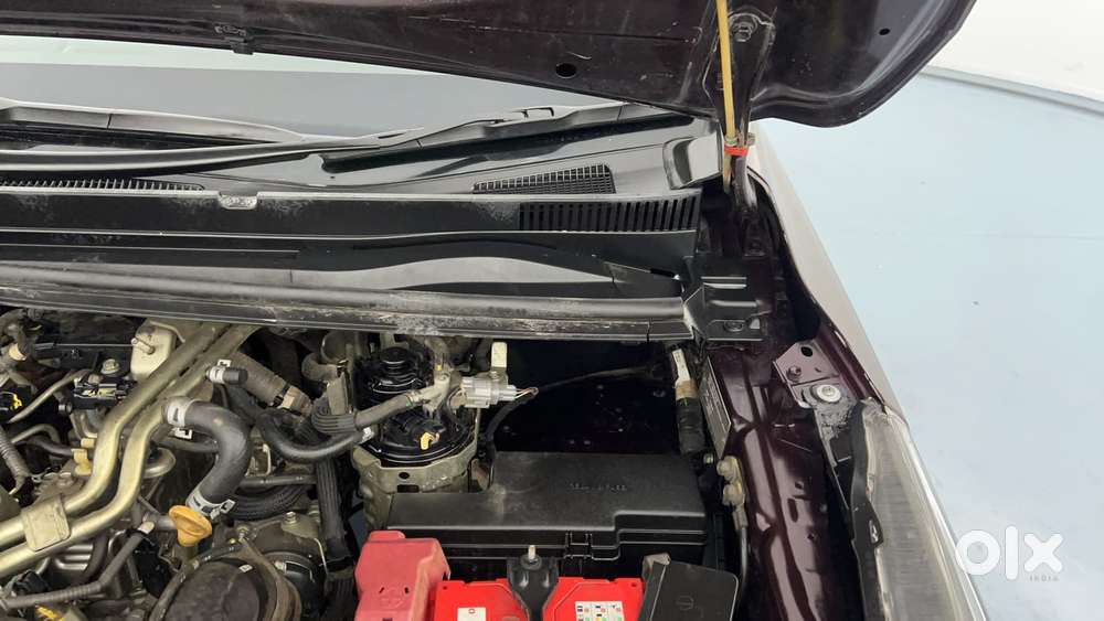 Toyota Innova Crysta [2020-ongoing] 2.4 Gx 7 Str, 2017, Diesel