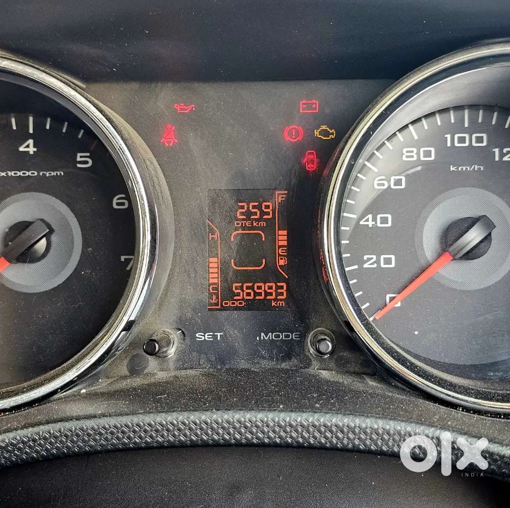 Mahindra Tuv 300 2016 Diesel 57600 Km Driven