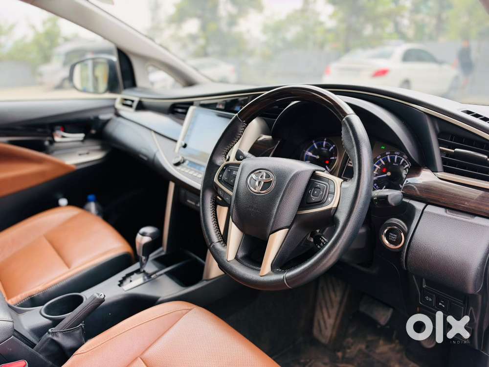 Toyota Innova Crysta [2020-ongoing] 2.4 Zx At 7 Str, 2022, Diesel