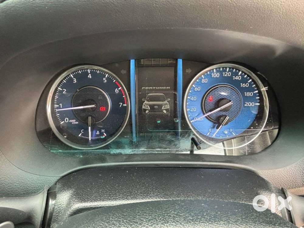 Toyota Fortuner 4x2 At 2.7 Petrol, 2025, Petrol