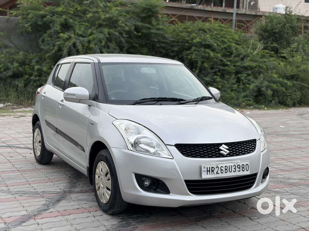 Maruti Suzuki Swift Vxi With Abs, 2012, Petrol
