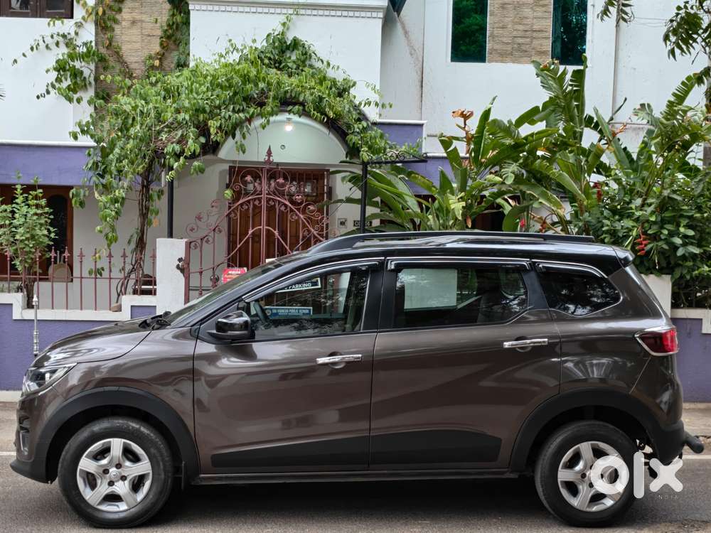 Renault Triber Rxt, 2022, Petrol