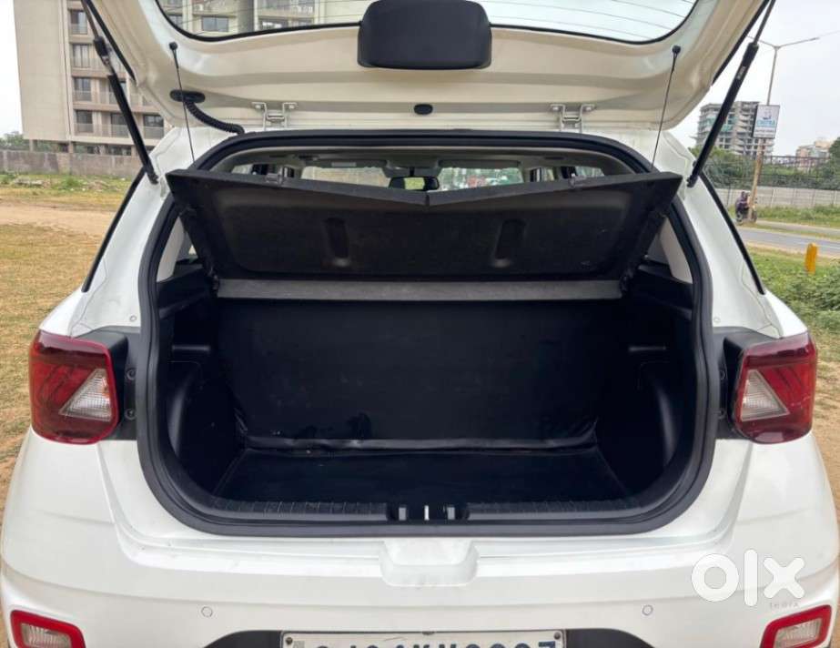 Hyundai Venue Sx Plus Turbo Dct, 2019, Petrol