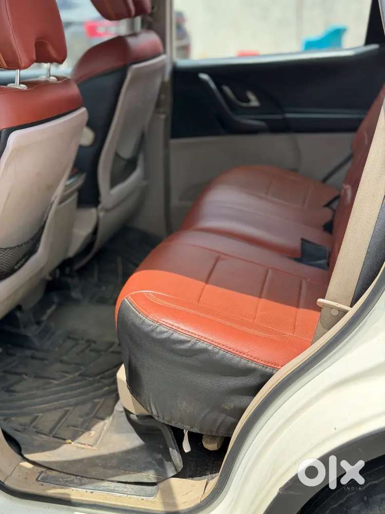 Mahindra Xuv500 2.2 W10 2016