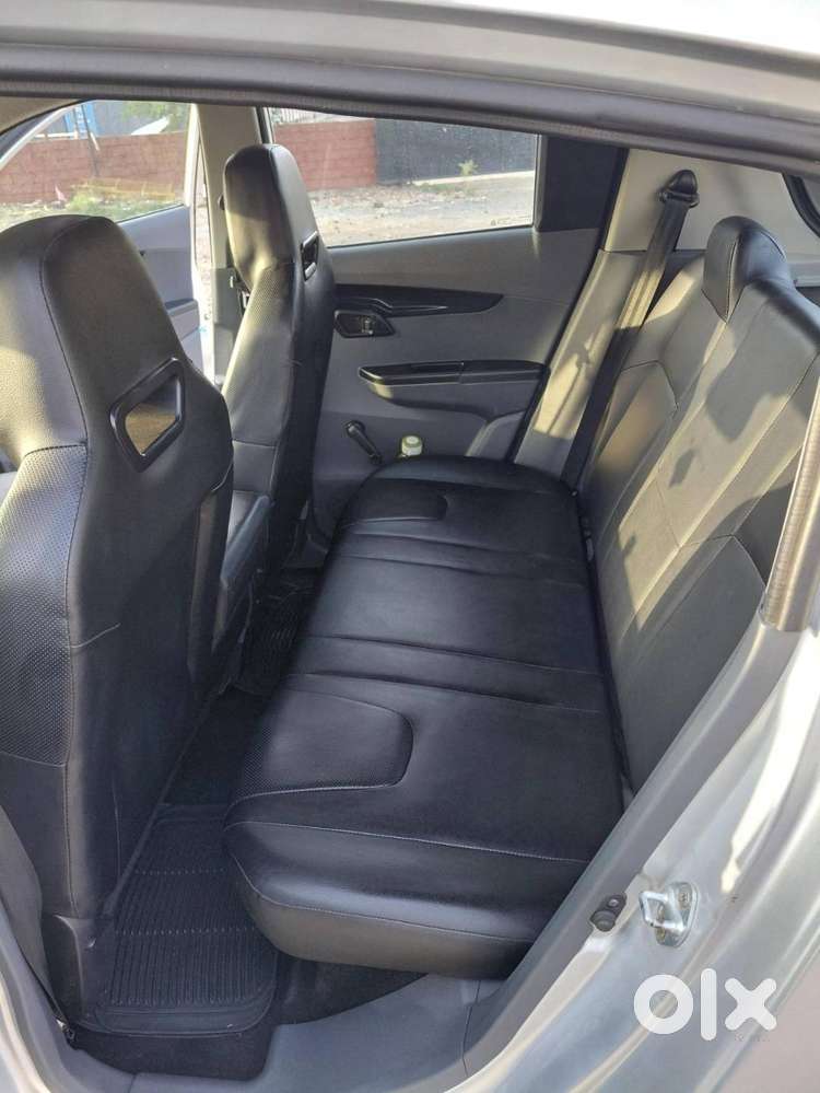Mahindra Kuv100 Nxt 2018 Petrol Excellent Condition And Zero Expenses